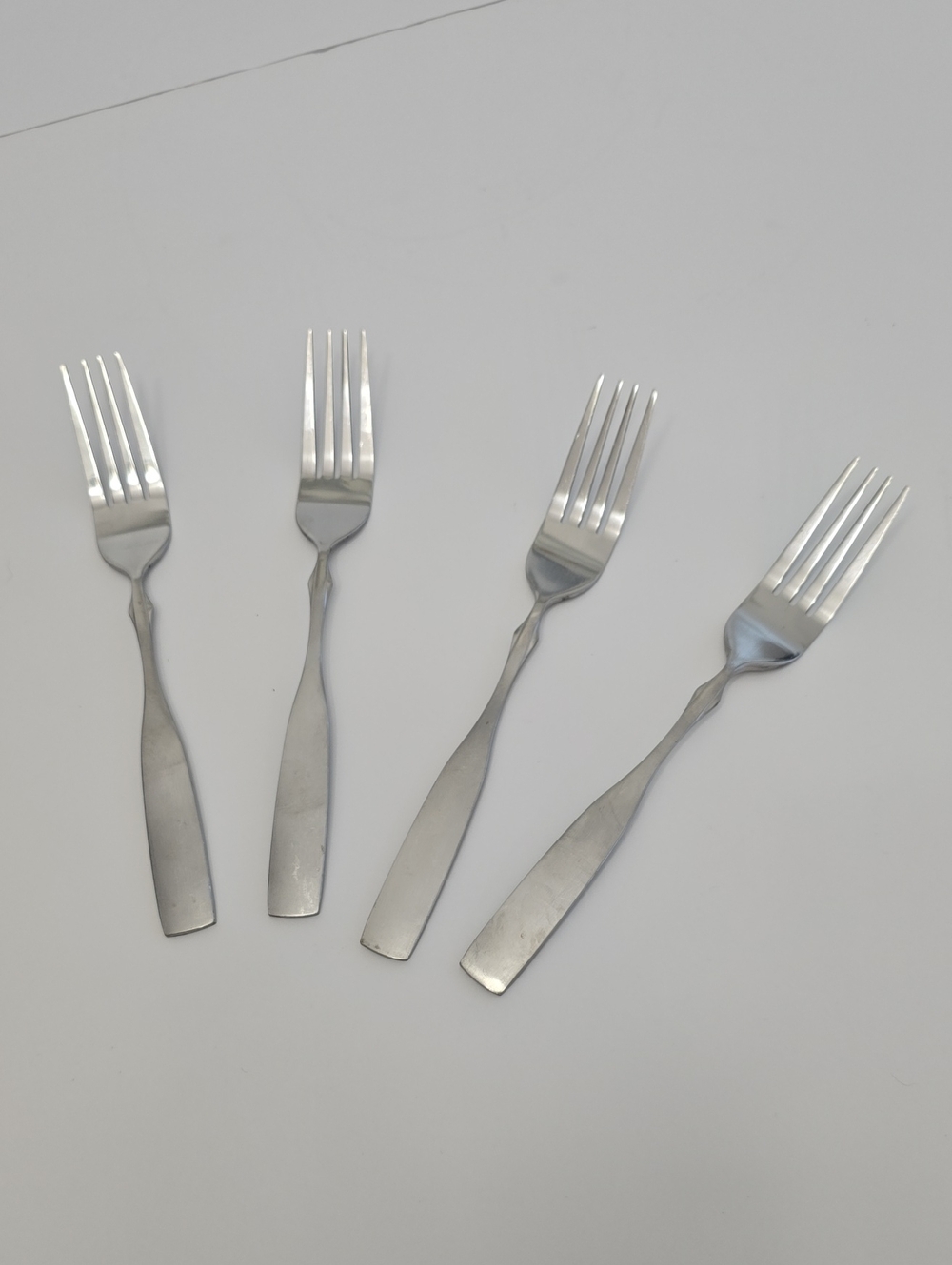 Acopa Set Of 4 Stainless Fiddle Neck Twisted Forks